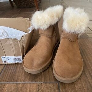 Cathie Chestnut Ugg Boots Size 8 Brand New